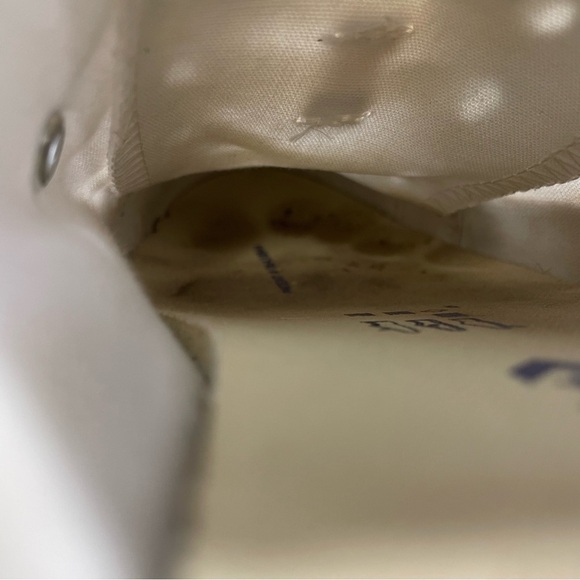 Women’s Converse Chuck Taylor Canvas Classic Low Top White Lace Up Sneaker 7.5 - Picture 9 of 10